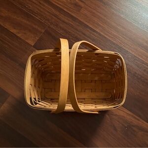 Longaberger Tan Woven Storage Basket with Lid